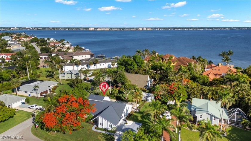 Stunning Remodeled Home with Pool in Prime Fort Myers Location - photo 44
