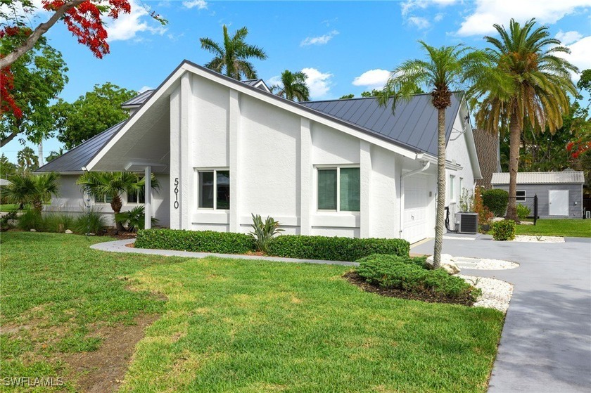 Stunning Remodeled Home with Pool in Prime Fort Myers Location - photo 48