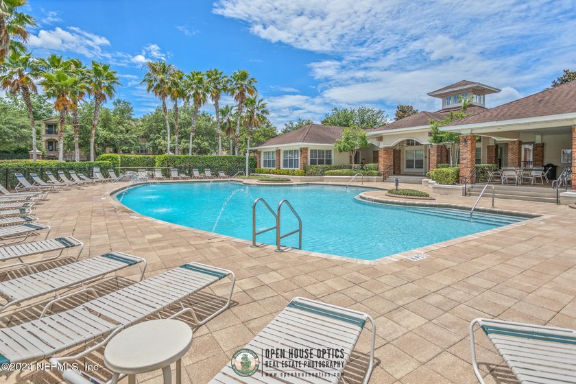 Bank Approved Price . Short Sale - Subject to Lender Approval - photo 50