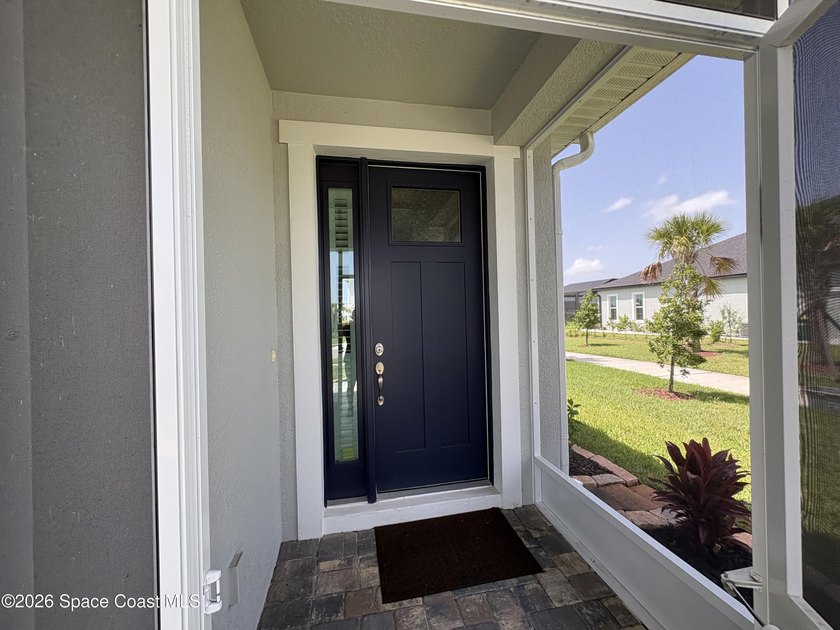 Beautifully maintained 2024 waterfront home in desirable Pangea - photo 5