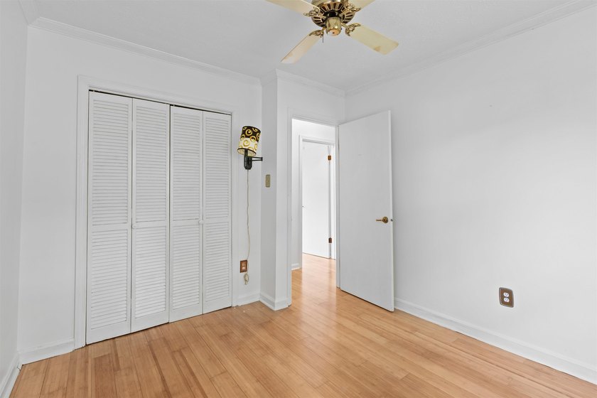 Don't miss this opportunity to own a beautifully maintained 3 - photo 19