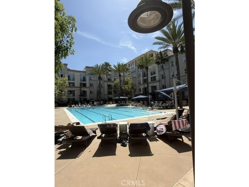 Lovely and immaculate resort-like living in a prime area of - photo 19