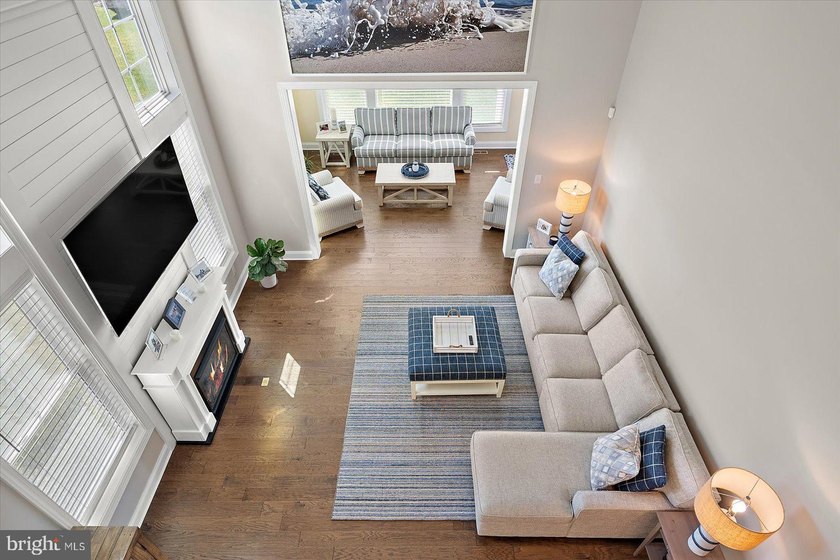 Welcome to 22072 Seaport Square, a beautifully appointed Schell - photo 31
