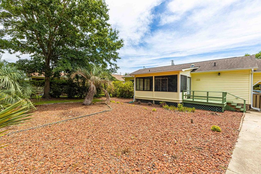 Don't miss this opportunity to own a beautifully maintained 3 - photo 32
