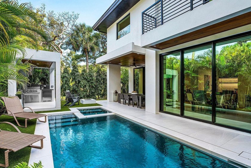 Located in the coveted area of Port La Mar in East Boca Raton - photo 12