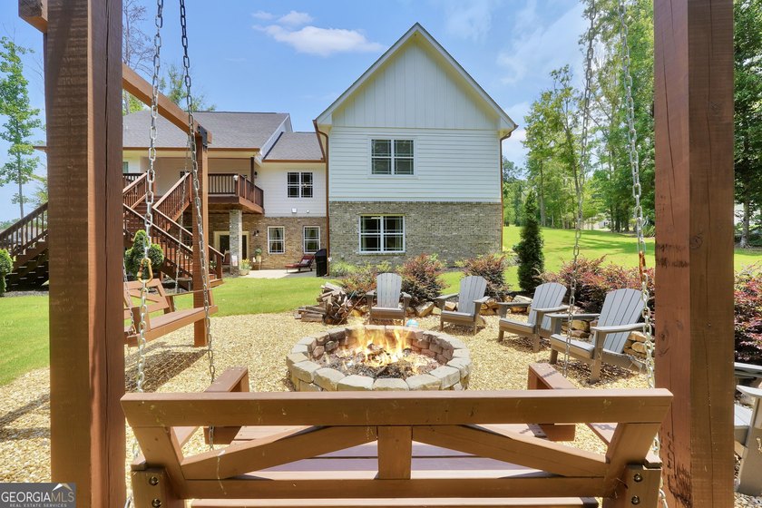 A rare find in Monticello, GA!! Situated on 1.22 beautifully - photo 15