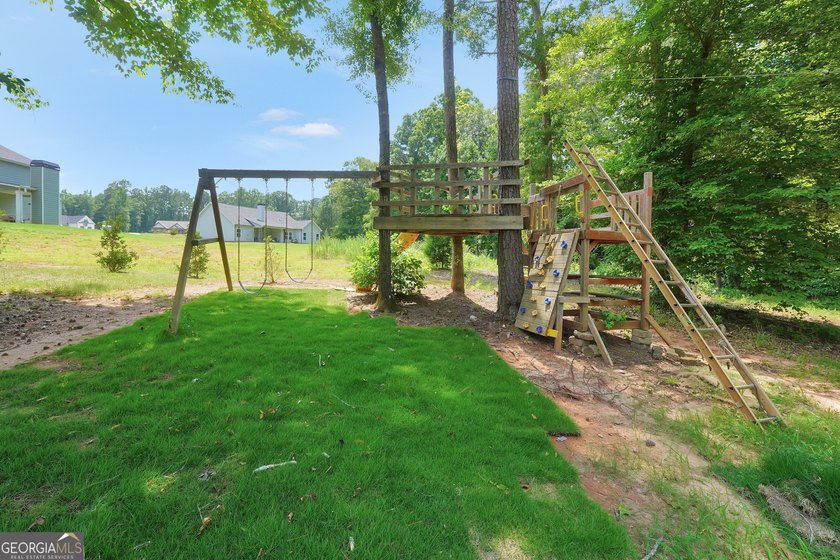 A rare find in Monticello, GA!! Situated on 1.22 beautifully - photo 17