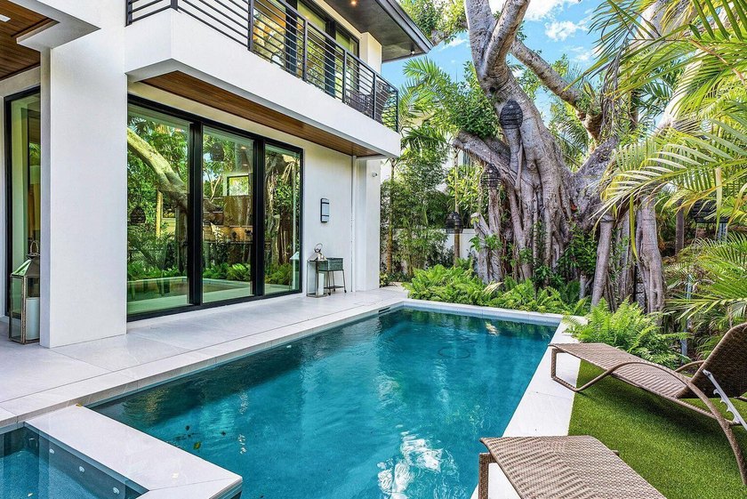 Located in the coveted area of Port La Mar in East Boca Raton - photo 17