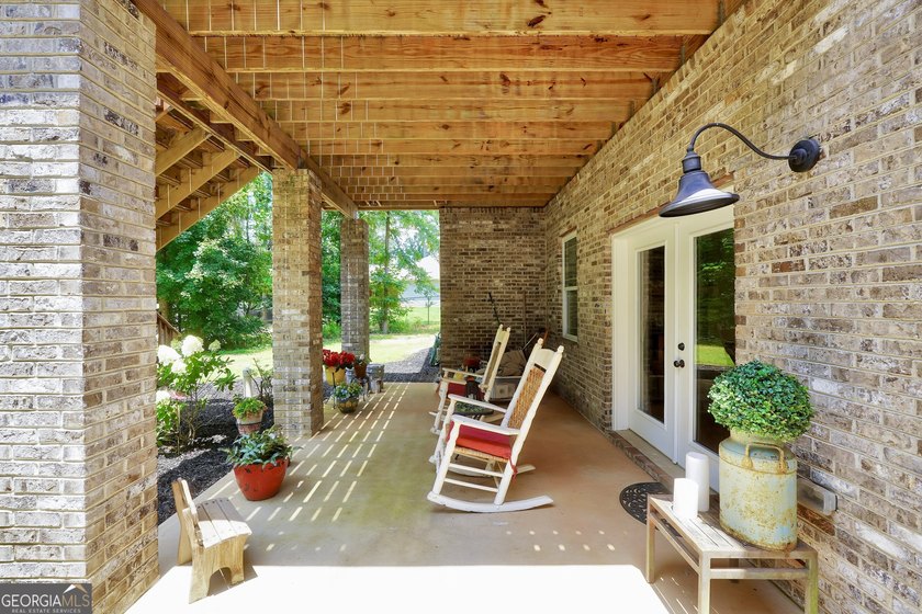 A rare find in Monticello, GA!! Situated on 1.22 beautifully - photo 18