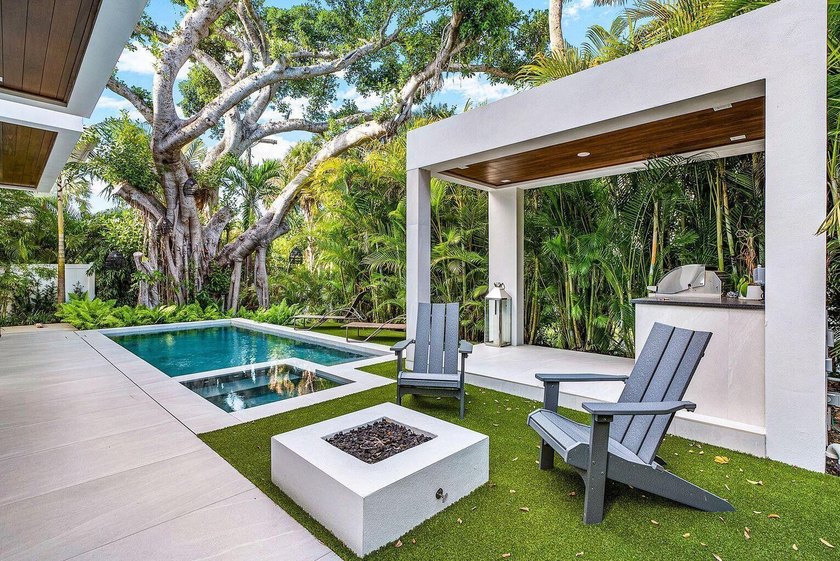 Located in the coveted area of Port La Mar in East Boca Raton - photo 18