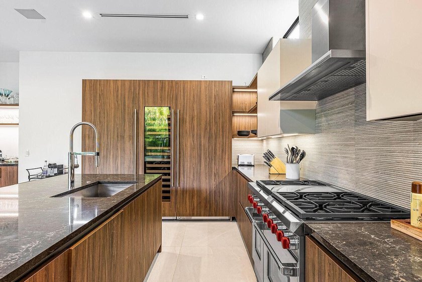 Located in the coveted area of Port La Mar in East Boca Raton - photo 24