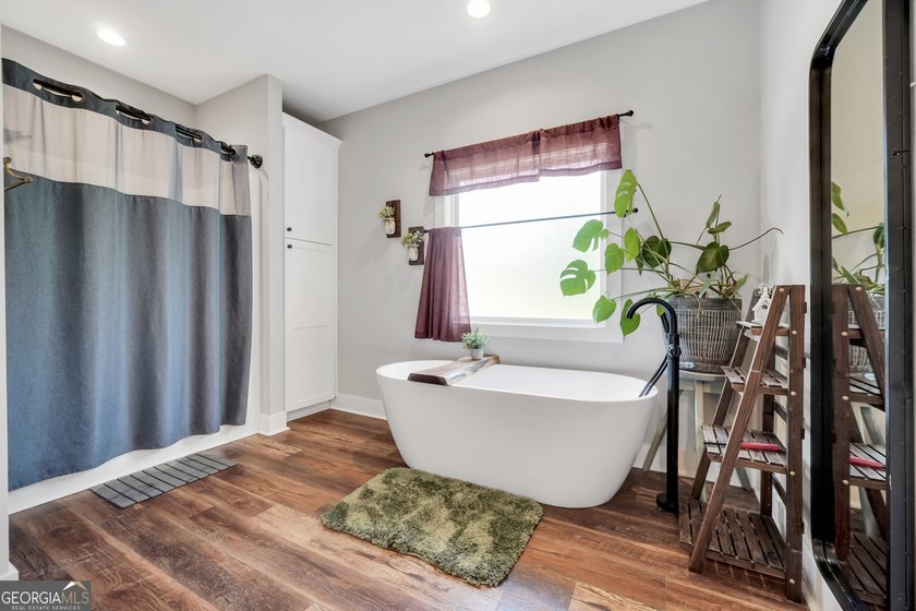 A rare find in Monticello, GA!! Situated on 1.22 beautifully - photo 48