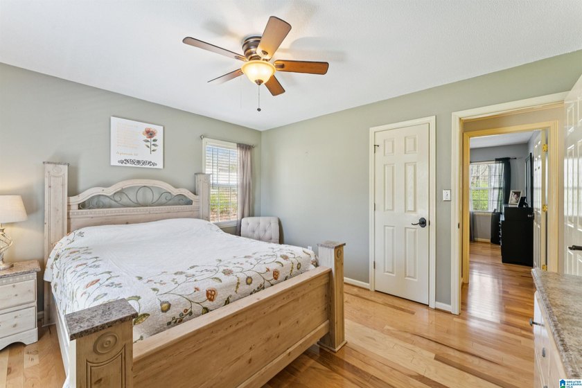 Welcome home to a well maintained 3 bedroom, 2 full bathroom - photo 16