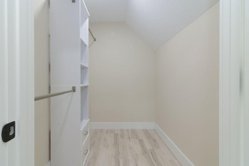 Brand new build in beautiful Cape Fair! This modern home - photo 17