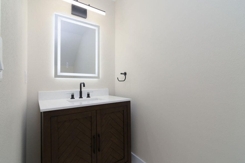 Brand new build in beautiful Cape Fair! This modern home - photo 38