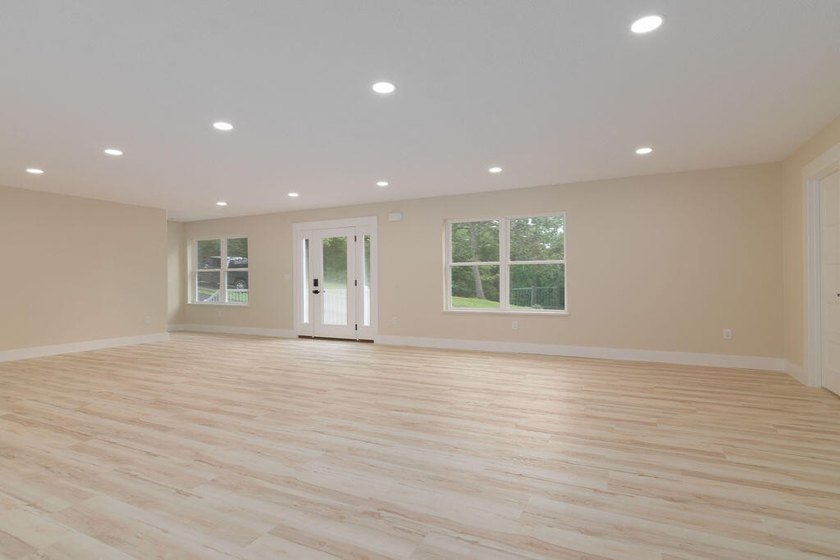 Brand new build in beautiful Cape Fair! This modern home - photo 39