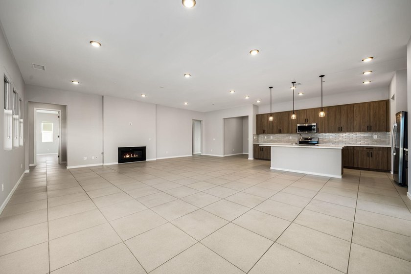 Welcome to 42787 Rachel Court, a contemporary desert retreat - photo 12