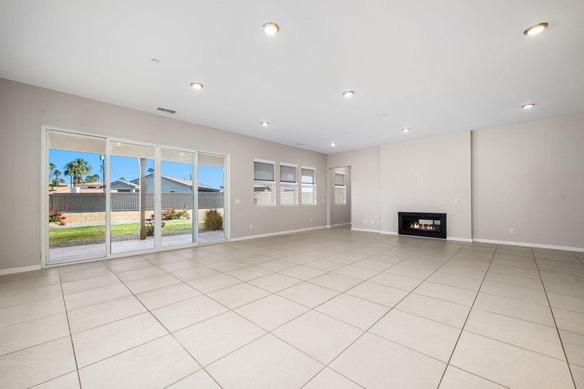 Welcome to 42787 Rachel Court, a contemporary desert retreat - photo 13