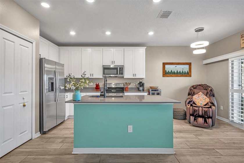 Better than new, furnished, and full of upgrades! Enjoy LOW HOA - photo 15
