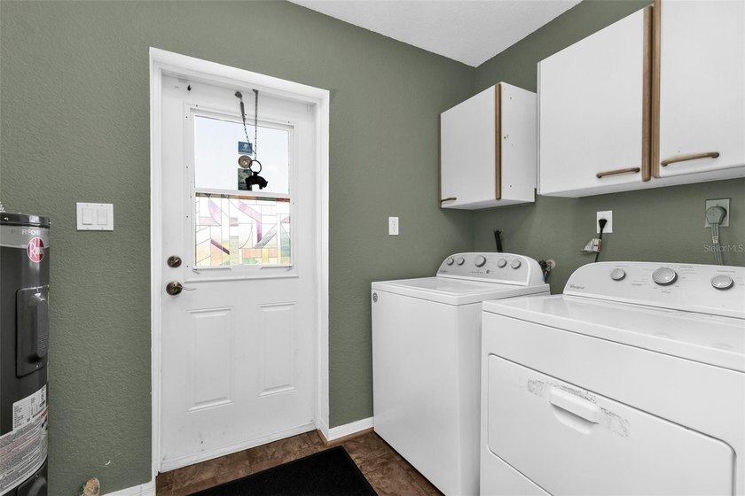 Welcome to 30 Success Dr! Nestled on four lots totaling nearly - photo 18