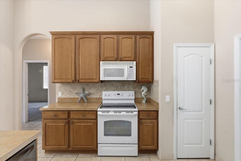 Step into comfort and style in this beautifully designed - photo 22