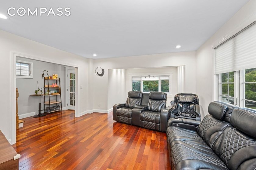 Nestled in the highly desirable Todt Hill , this beautifully - photo 7