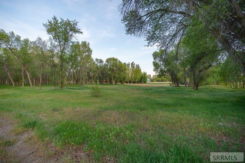 Exclusive Luxury Homesite Opportunity - Design-Controlled Build - photo 7