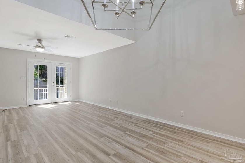 Welcome to this beautifully updated 2-bedroom end-unit townhome - photo 8