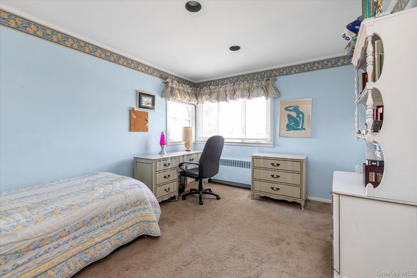 Prime South Lindenmere Mid Block EXTENDED 5BR SPLIT--Added 4th - photo 17