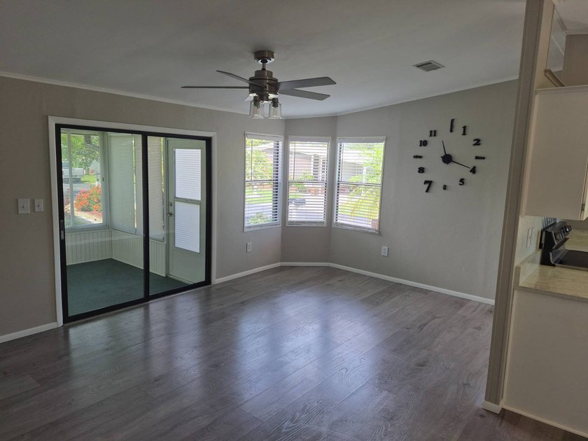 WELCOME TO FABULOUS TARA WOODS! THIS HOME OFFERS IT ALL. NICE - photo 6