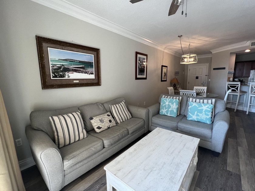 GREAT PRICE REDUCTION. Prime unit opens directly to pool deck. 2 - photo 5