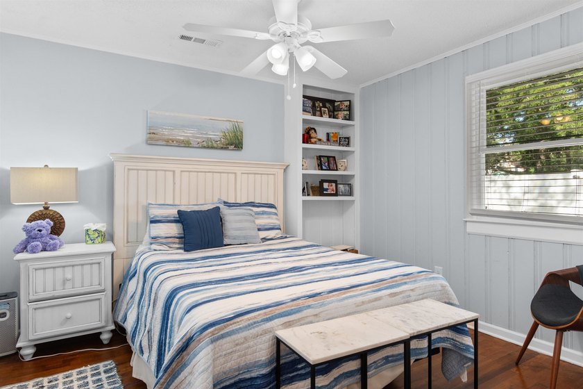 Your quintessential coastal retreat awaits. This immaculate - photo 21