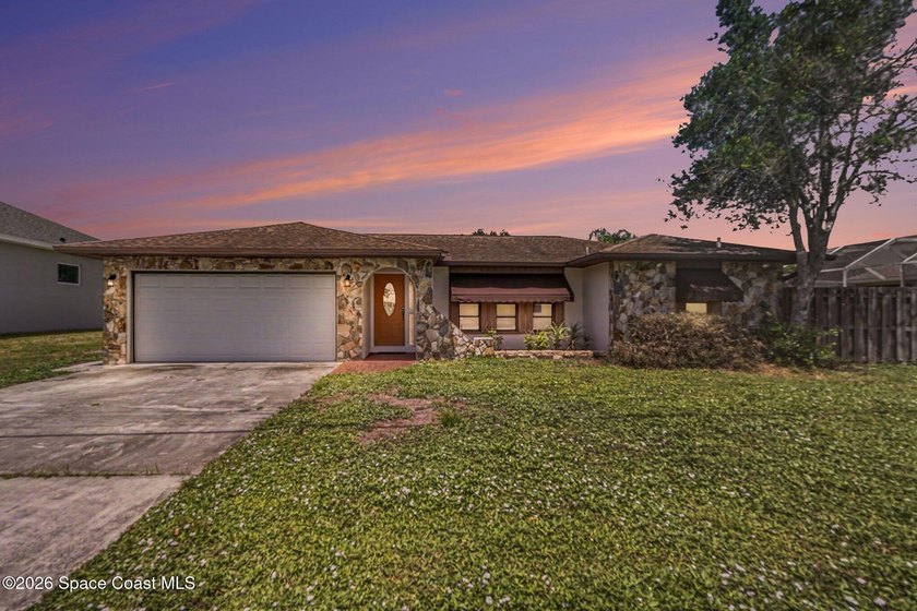 Welcome home to this beautifully maintained 3-bedroom, 2-bath - photo 2