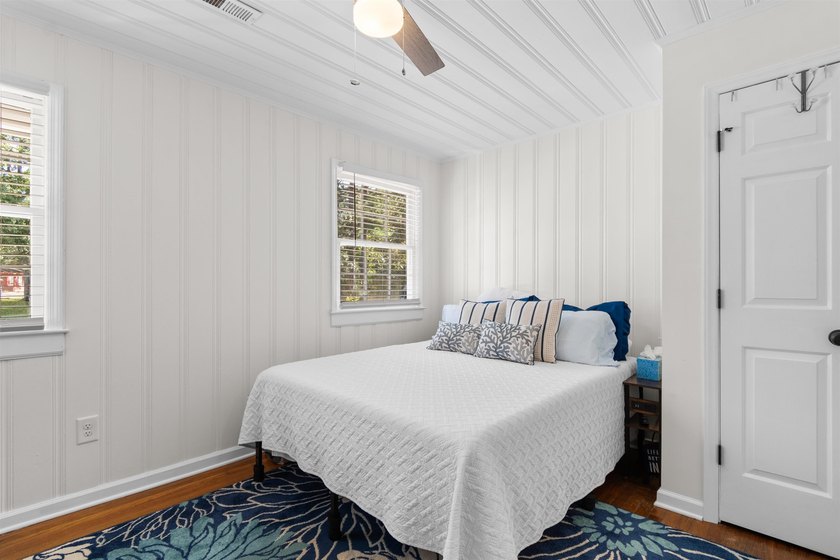 Your quintessential coastal retreat awaits. This immaculate - photo 27