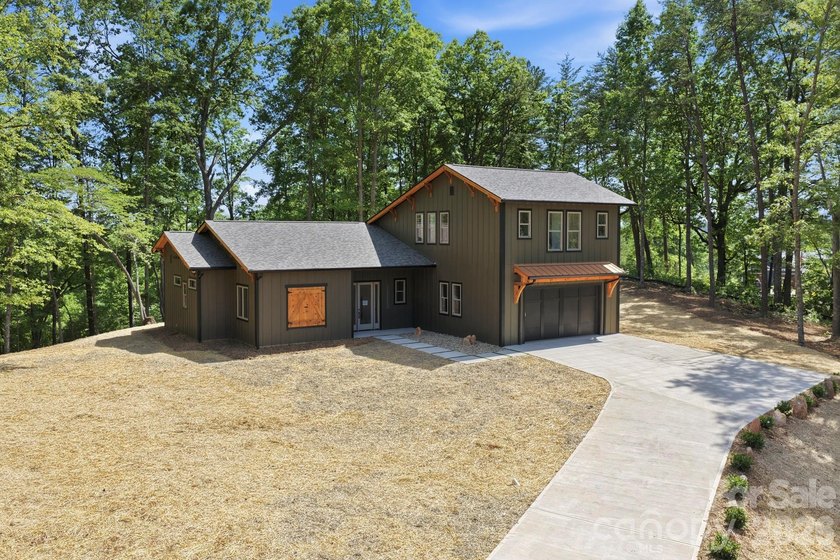 Architectural Masterpiece in Lake Lure - Where Luxury Meets - photo 4