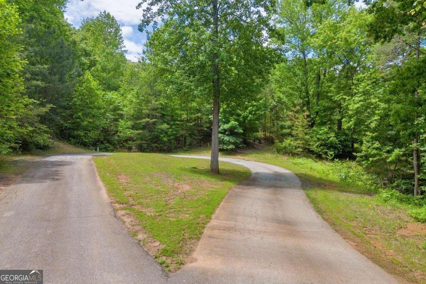 Welcome to an exceptional opportunity to build your dream home - photo 2