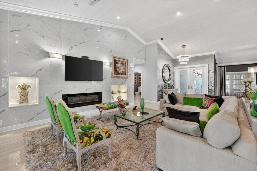 Welcome to this beautiful 4-bedroom, 4-bath residence in Boca - photo 13