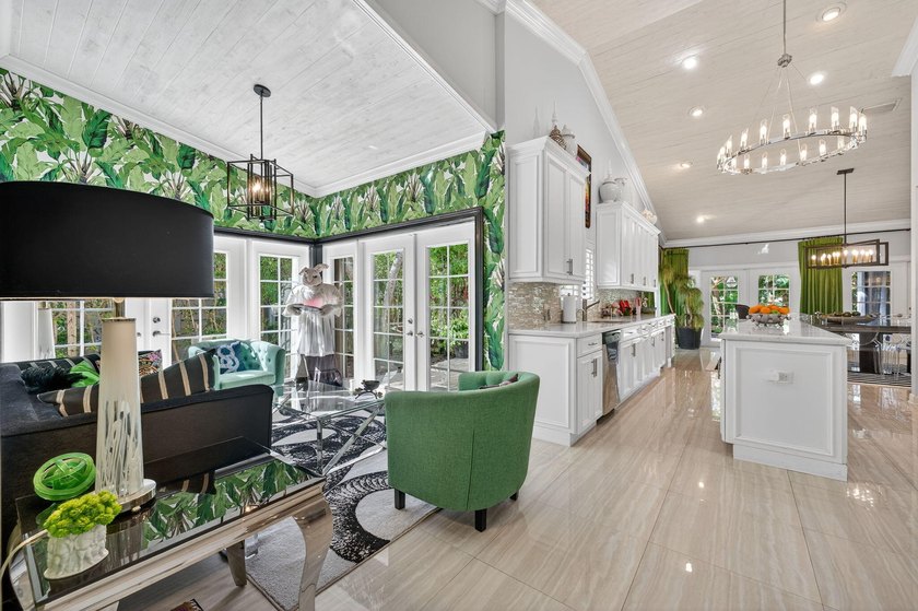 Welcome to this beautiful 4-bedroom, 4-bath residence in Boca - photo 20