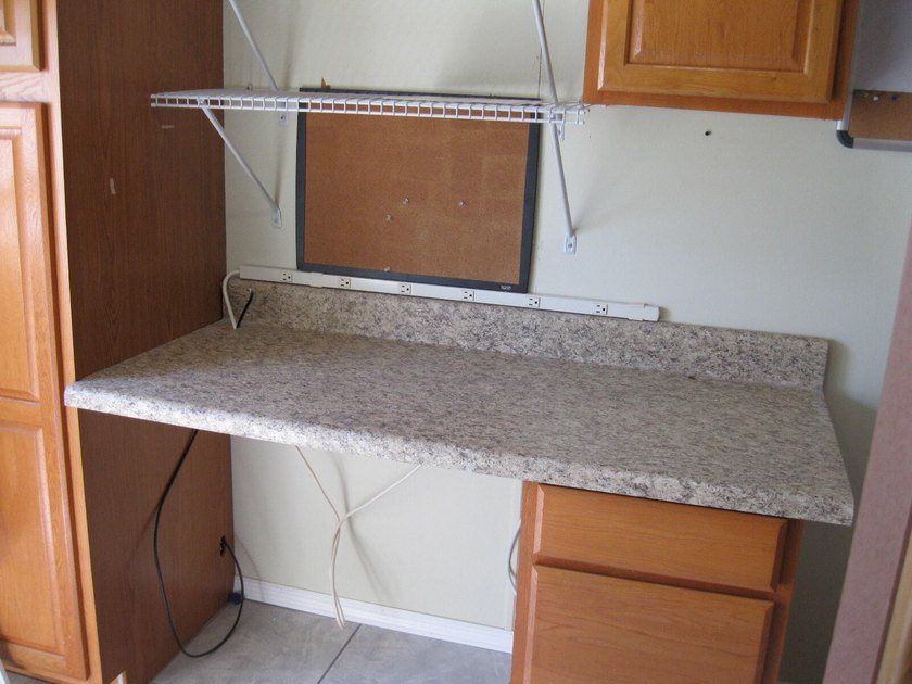 Spacious and well maintained 2 Bedroom 2 bathroom mobile home - photo 21