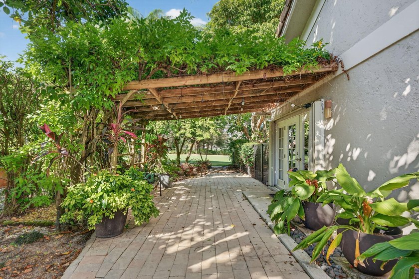 Welcome to this beautiful 4-bedroom, 4-bath residence in Boca - photo 44
