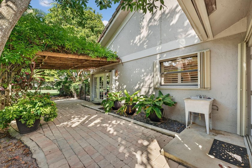 Welcome to this beautiful 4-bedroom, 4-bath residence in Boca - photo 45