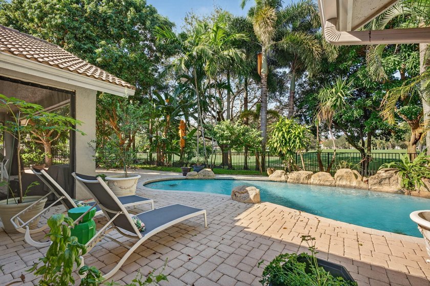 Welcome to this beautiful 4-bedroom, 4-bath residence in Boca - photo 49