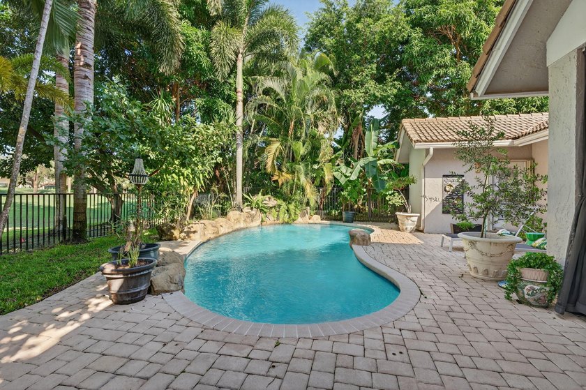 Welcome to this beautiful 4-bedroom, 4-bath residence in Boca - photo 54