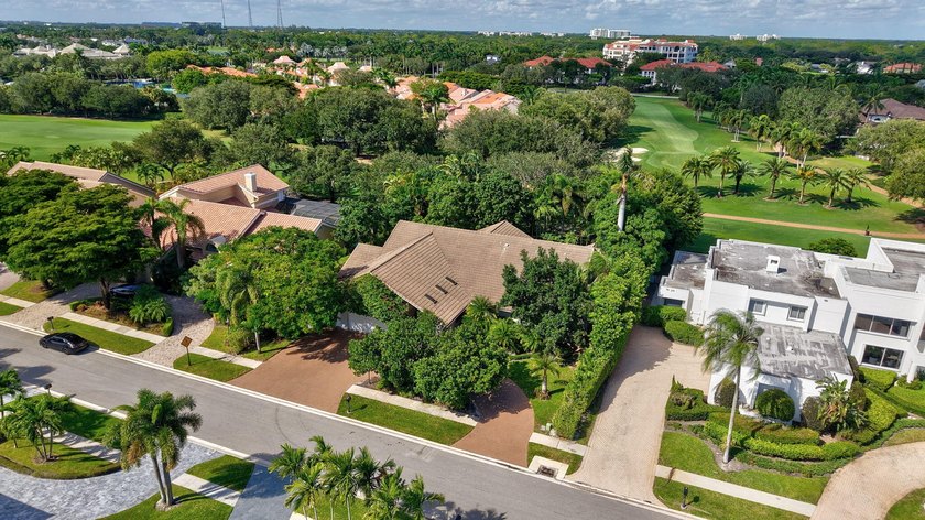 Welcome to this beautiful 4-bedroom, 4-bath residence in Boca - photo 59