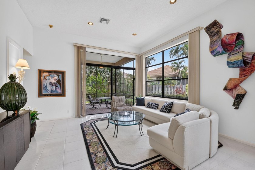 Welcome to this charming 3-bedroom, 2-bathroom single-story - photo 11