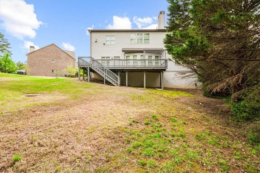 Talk about a hidden gem, nestled in a quiet neighborhood in a - photo 14