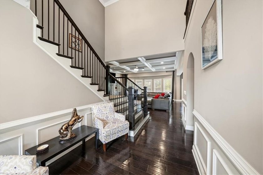 Talk about a hidden gem, nestled in a quiet neighborhood in a - photo 23