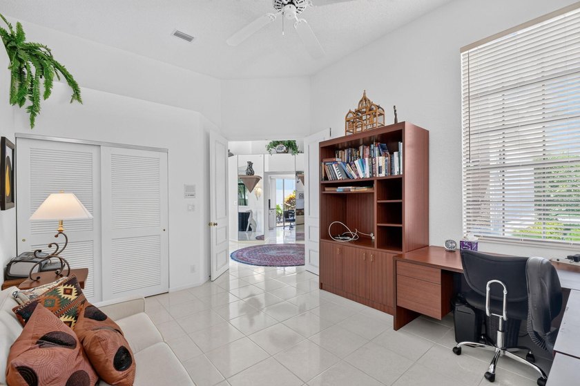 Welcome to this charming 3-bedroom, 2-bathroom single-story - photo 24
