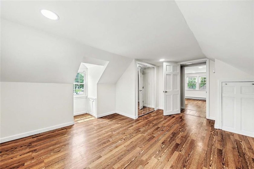 Welcome to this charming Cape Cod home in the desirable - photo 24