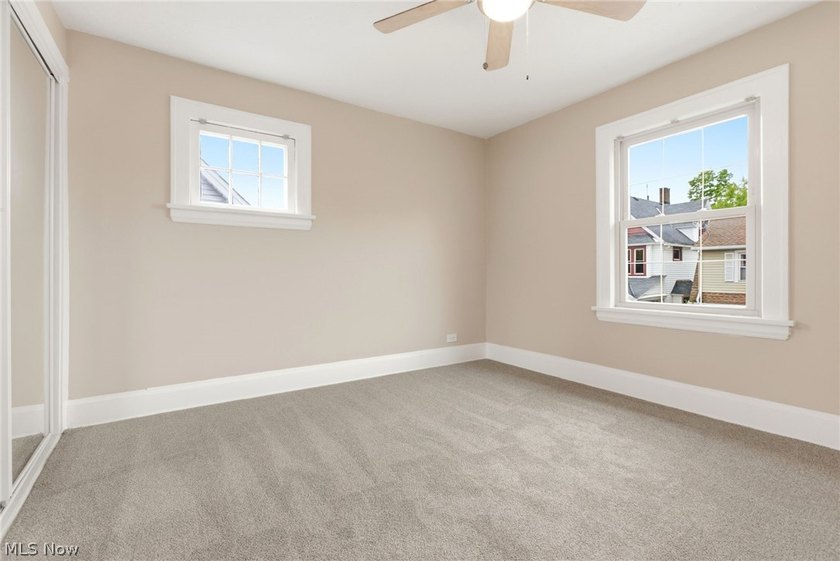 Charming and beautifully updated 3-bedroom, 1 bath Colonial - photo 22